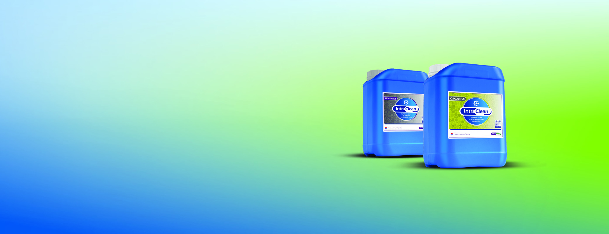 Packshots of Intra Clean Organics and Intra Clean Minerals with blue and green gradient background